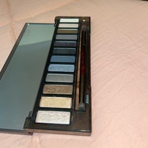 Naked Smoky Palette